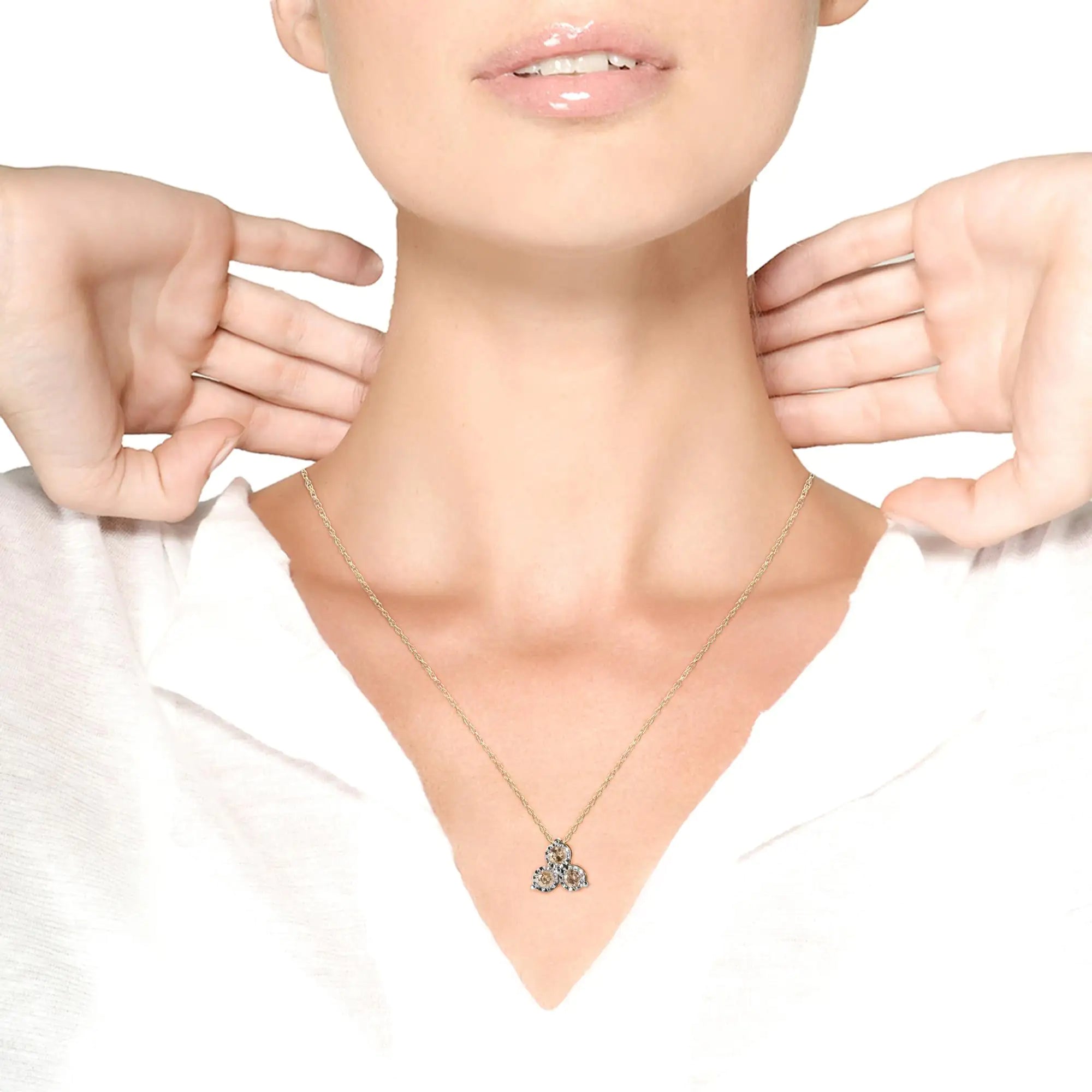 diamond 3 stone pendant necklace